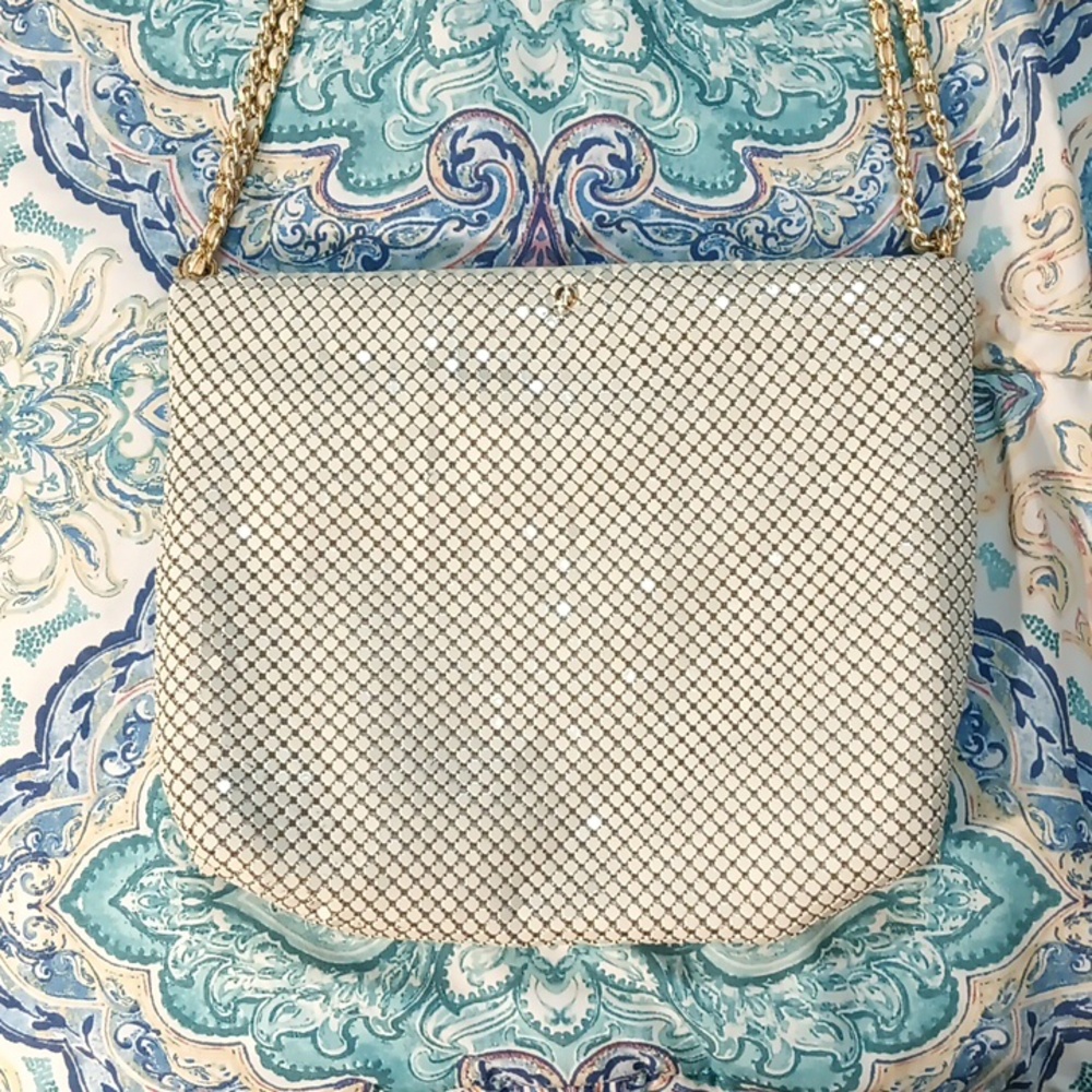 Small vintage purse
